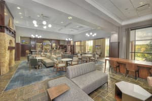 thumbnail: Lounge