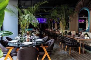 thumbnail: Restaurant