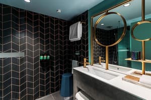 thumbnail: Bathroom