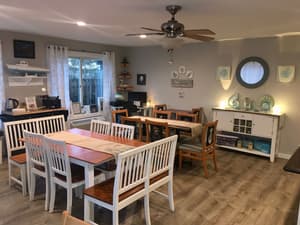 thumbnail: Breakfast area