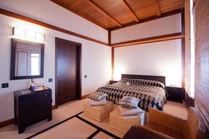 thumbnail: Interior