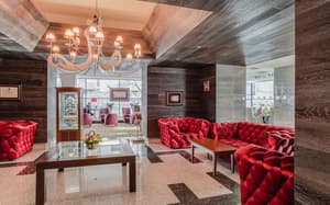 thumbnail: Lobby lounge