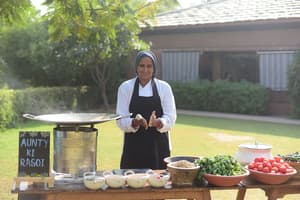 thumbnail: Outdoor dining