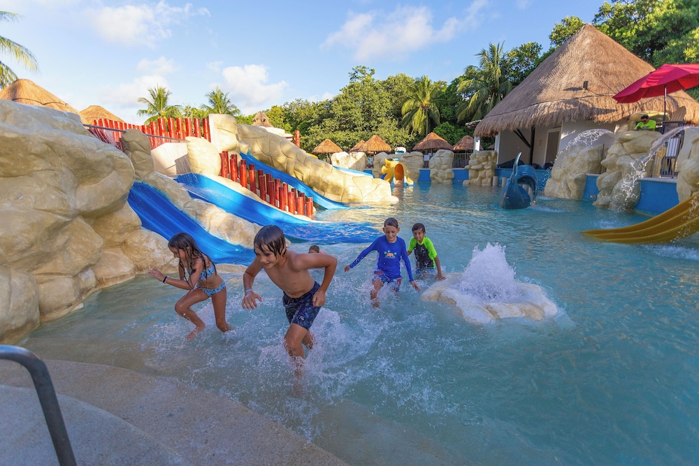 Children's play area - outdoor