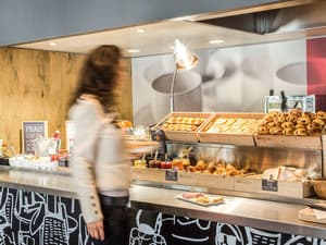 thumbnail: Restaurant