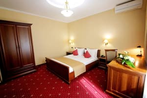 thumbnail: Reception hall