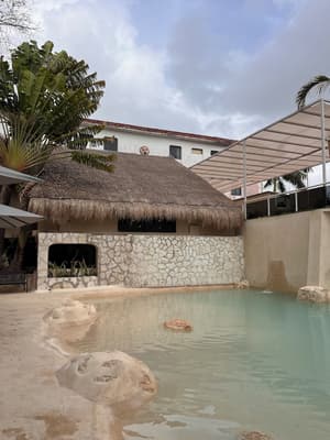 thumbnail: Pool