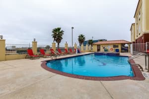 thumbnail: Pool