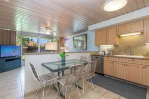 thumbnail: Private kitchenette