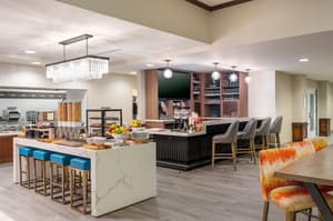 thumbnail: Breakfast area