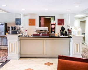 thumbnail: Breakfast area