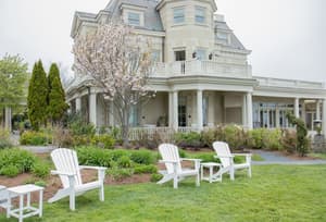 thumbnail: Exterior