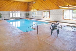 thumbnail: Pool