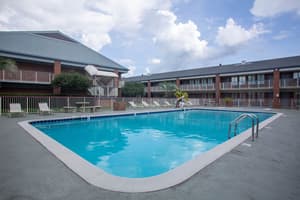thumbnail: Outdoor pool