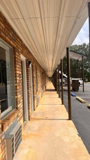 thumbnail: Exterior