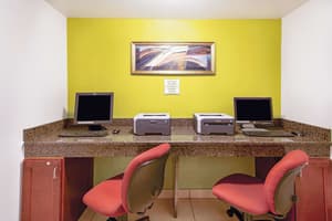 thumbnail: Business center