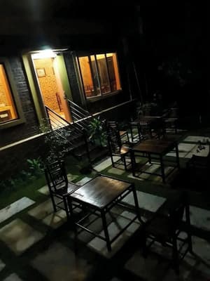 thumbnail: Restaurant