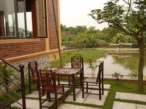 thumbnail: Property grounds