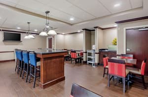 thumbnail: Breakfast area