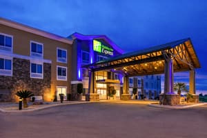 thumbnail: Front of property - evening/night