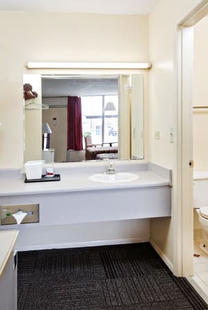 thumbnail: Bathroom sink