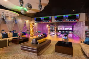thumbnail: Bowling