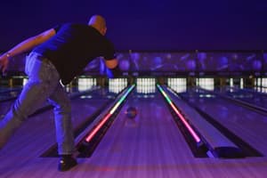 thumbnail: Bowling