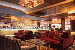 thumbnail: Bar (on property)