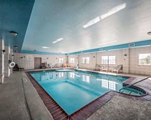 thumbnail: Pool