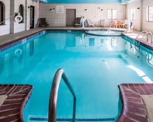 thumbnail: Pool