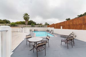 thumbnail: Outdoor pool