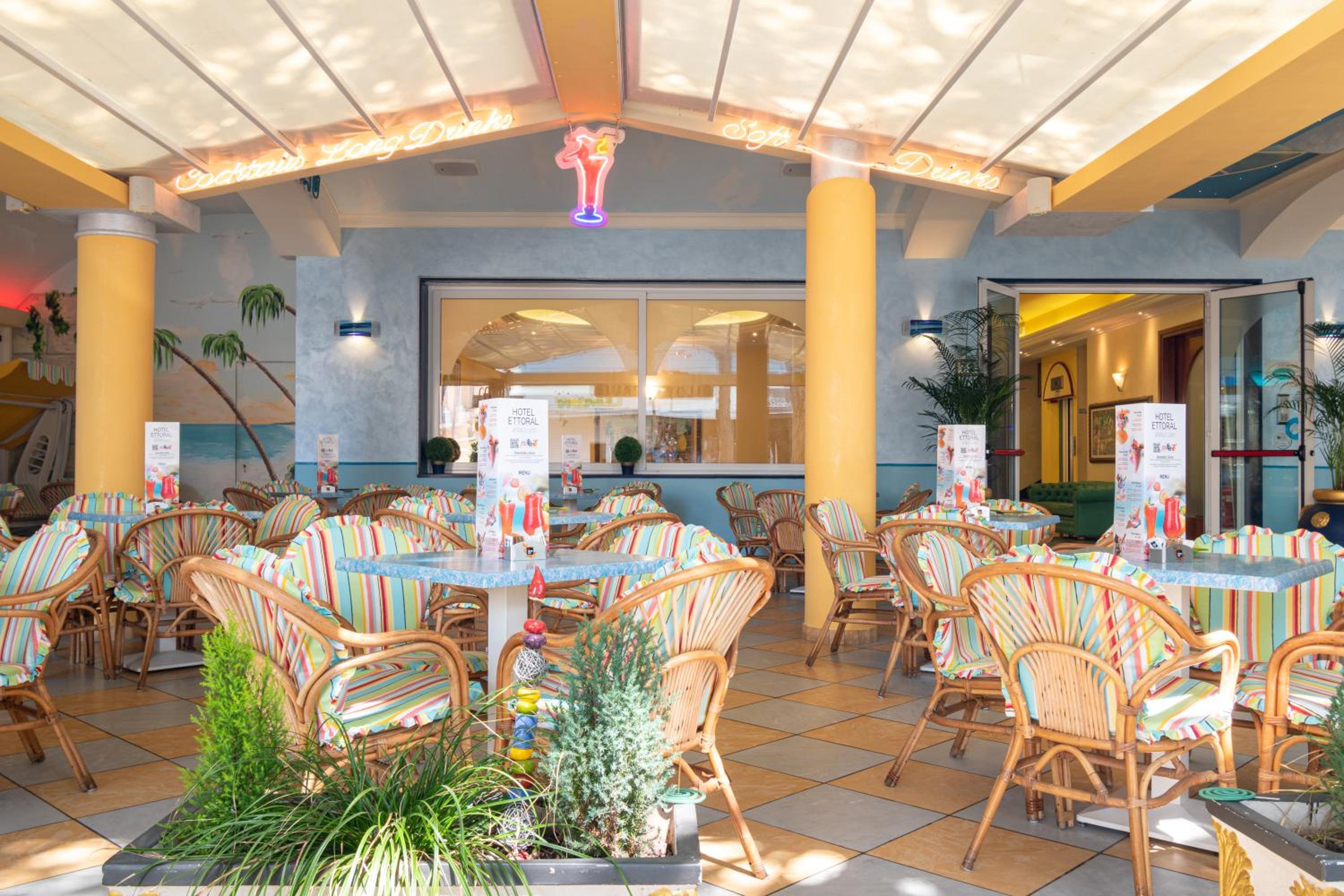 Restaurant-cafeteria