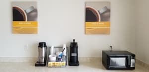 thumbnail: Breakfast area