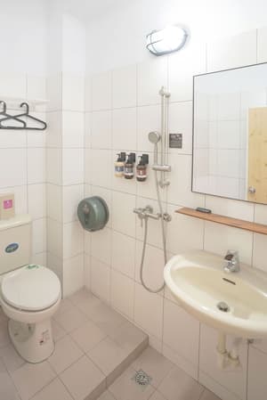 thumbnail: Bathroom