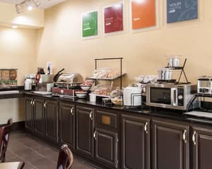 thumbnail: Breakfast area