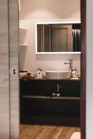 thumbnail: Bathroom sink