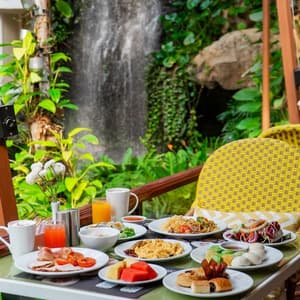 thumbnail: Breakfast area