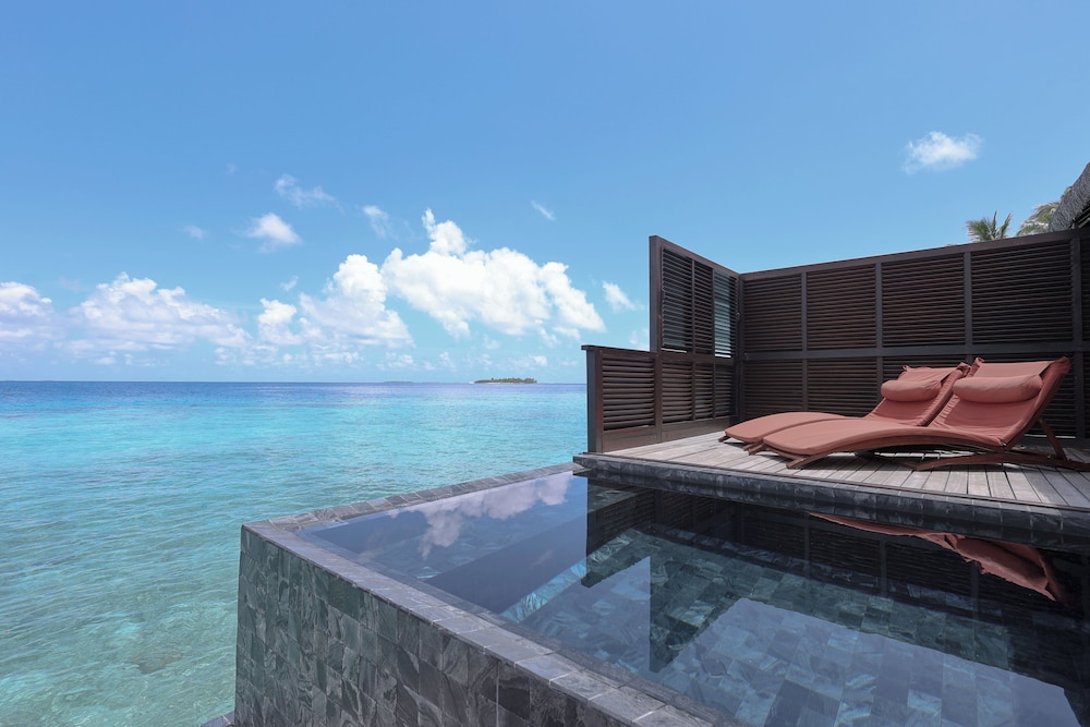 Beach/ocean view