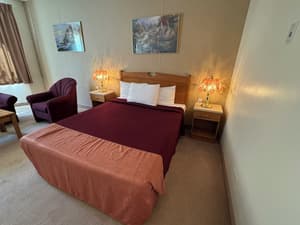thumbnail: In-room dining