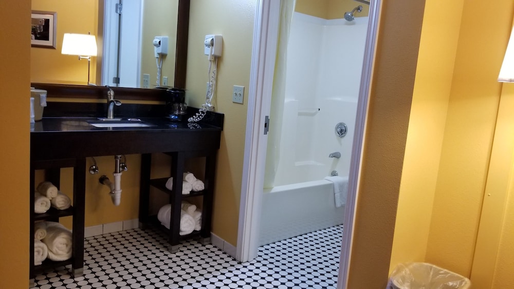 Bathroom sink