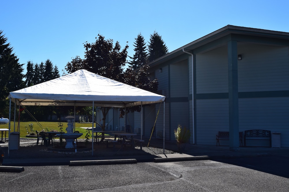 BBQ/picnic area