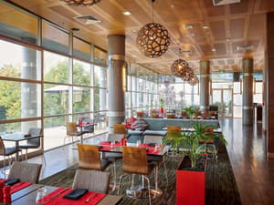 thumbnail: Restaurant
