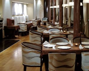 thumbnail: Restaurant