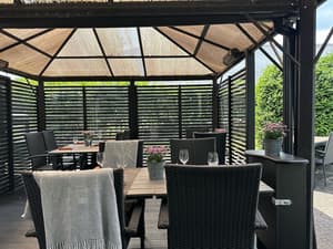 thumbnail: Bar (on property)