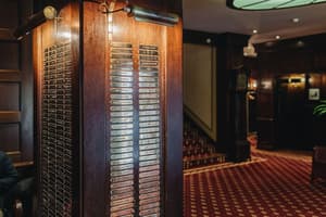 thumbnail: Reception hall