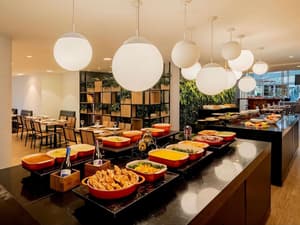 thumbnail: Restaurant