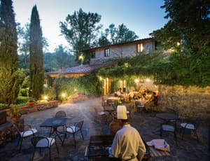thumbnail: Outdoor dining