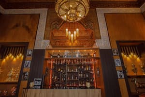 thumbnail: Bar (on property)