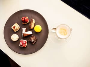 thumbnail: Exterior