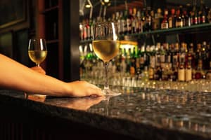thumbnail: Bar (on property)
